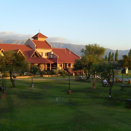 Lauquen Pilmaiquen Y Spa Villa de Merlo Ngoại thất bức ảnh