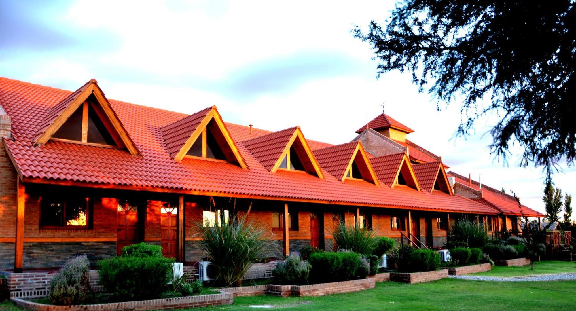 Lauquen Pilmaiquen Y Spa Villa de Merlo Ngoại thất bức ảnh