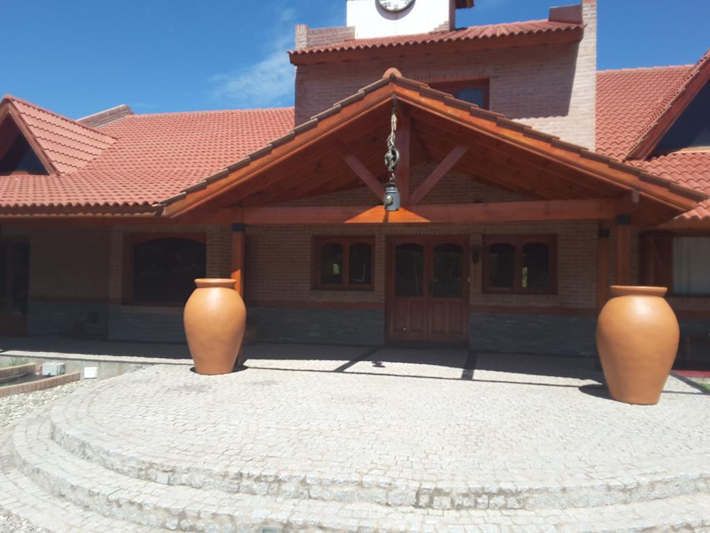 Lauquen Pilmaiquen Y Spa Villa de Merlo Ngoại thất bức ảnh