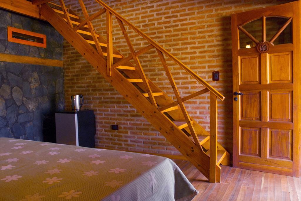 Lauquen Pilmaiquen Y Spa Villa de Merlo Ngoại thất bức ảnh