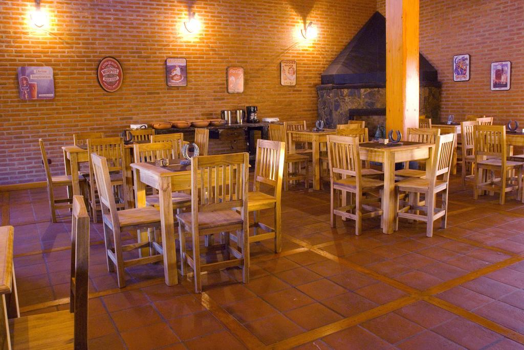 Lauquen Pilmaiquen Y Spa Villa de Merlo Ngoại thất bức ảnh