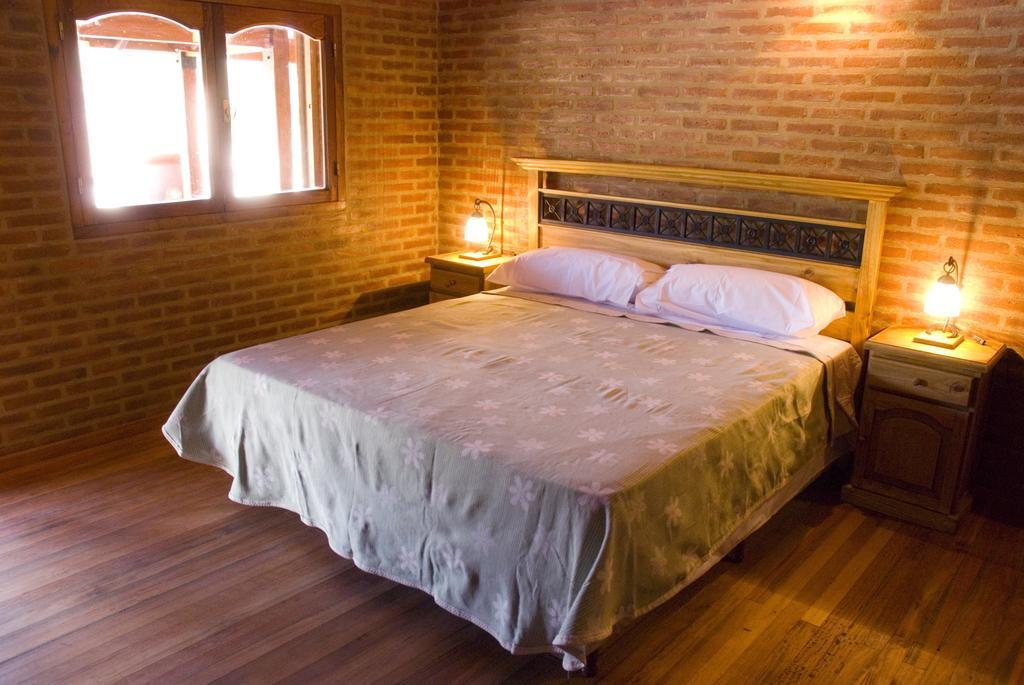 Lauquen Pilmaiquen Y Spa Villa de Merlo Ngoại thất bức ảnh