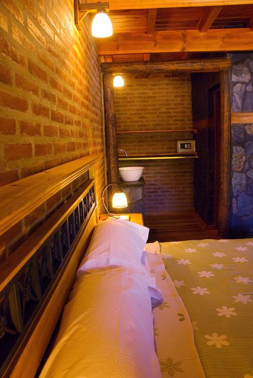 Lauquen Pilmaiquen Y Spa Villa de Merlo Ngoại thất bức ảnh